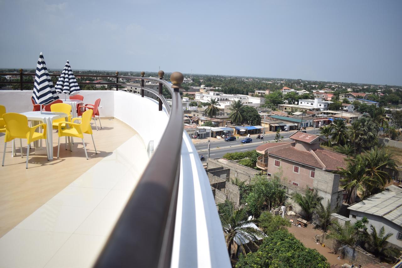 Hotel Bkbg Lome Luaran gambar