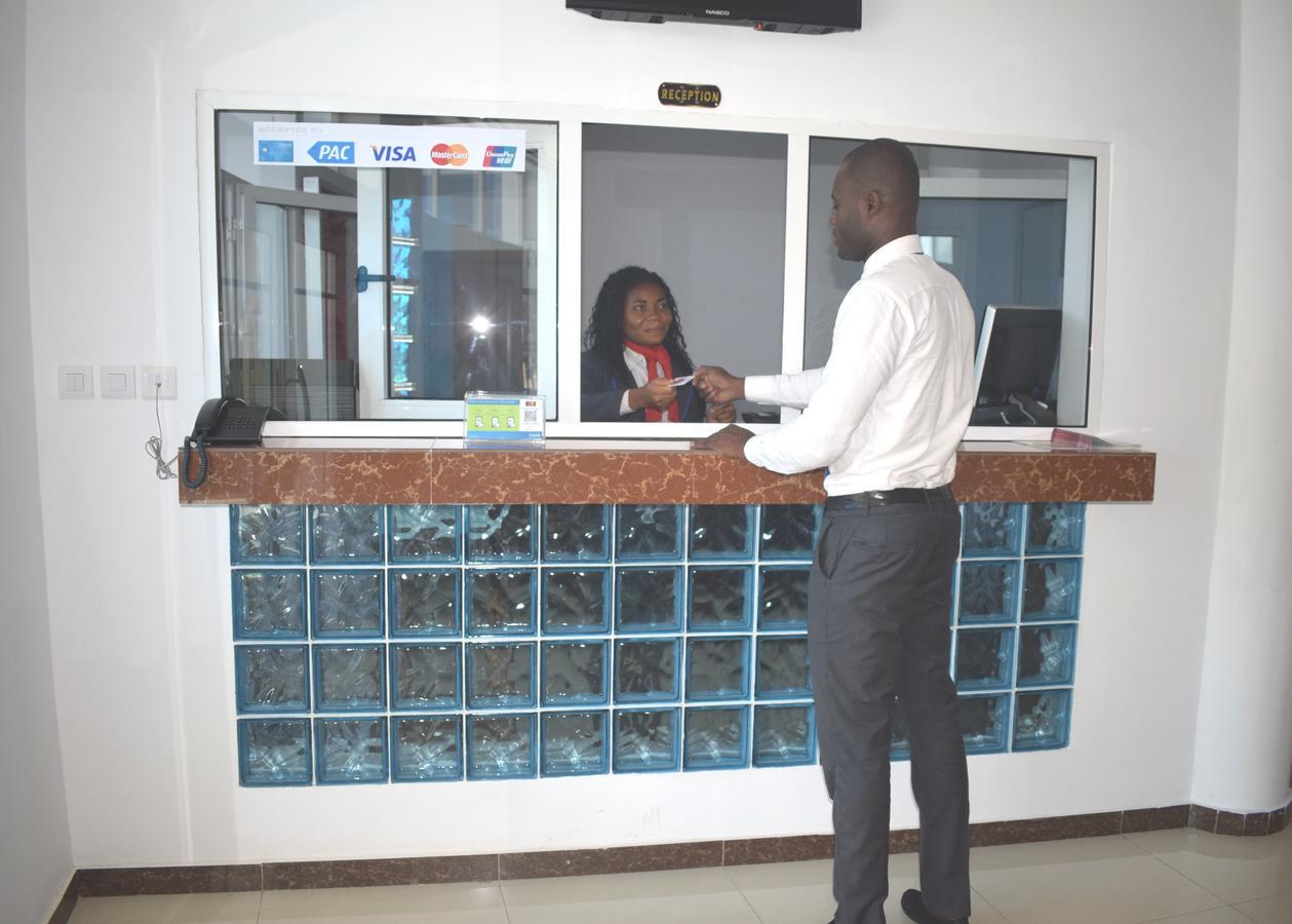 Hotel Bkbg Lome Luaran gambar